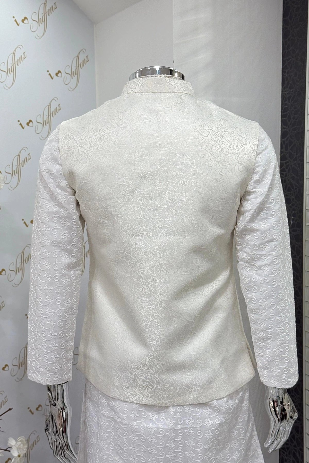 Men's luxury brocade waistcoat - Image 3