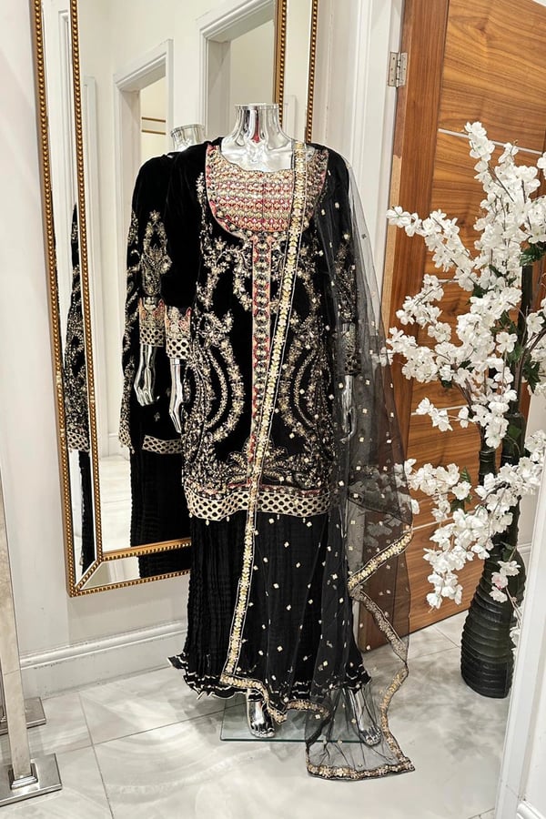 Rosa velvet collection 3 piece suit with crushed plazo - Black, Large