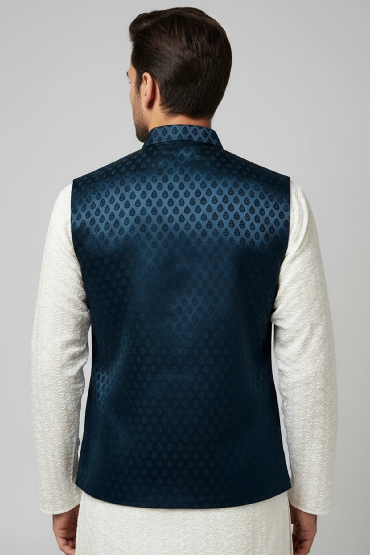 Men's brocade waistcoat - Image 3