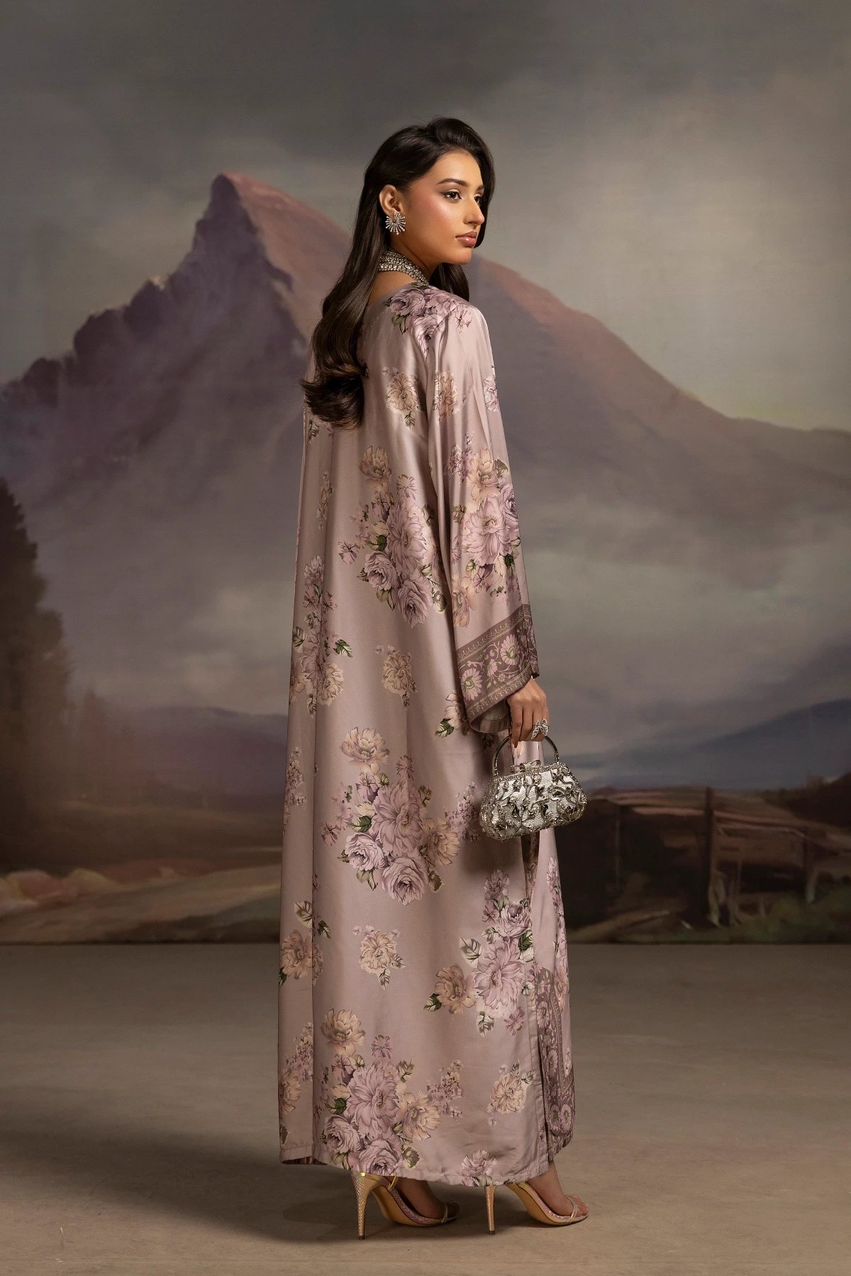 Silk premium collection 2 piece co-ord set - Image 3