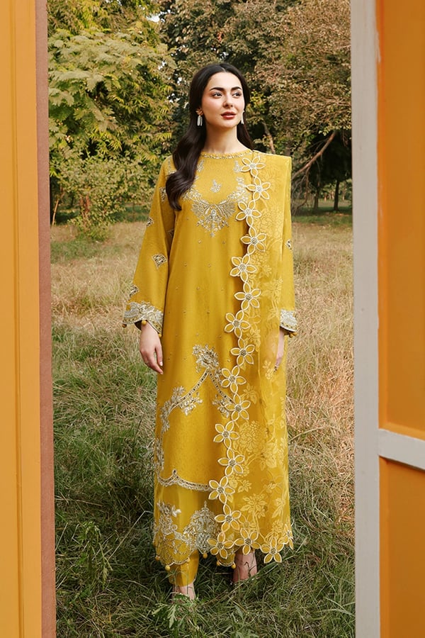 Hania Amir Eid edit 2026 3 piece embroidered suit - MUSTAR, X - Large