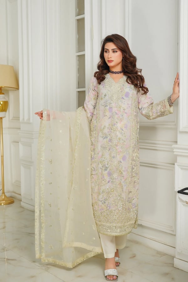 Aamna premium Eid collection 3 piece embroidered suit - Cream, X - Large