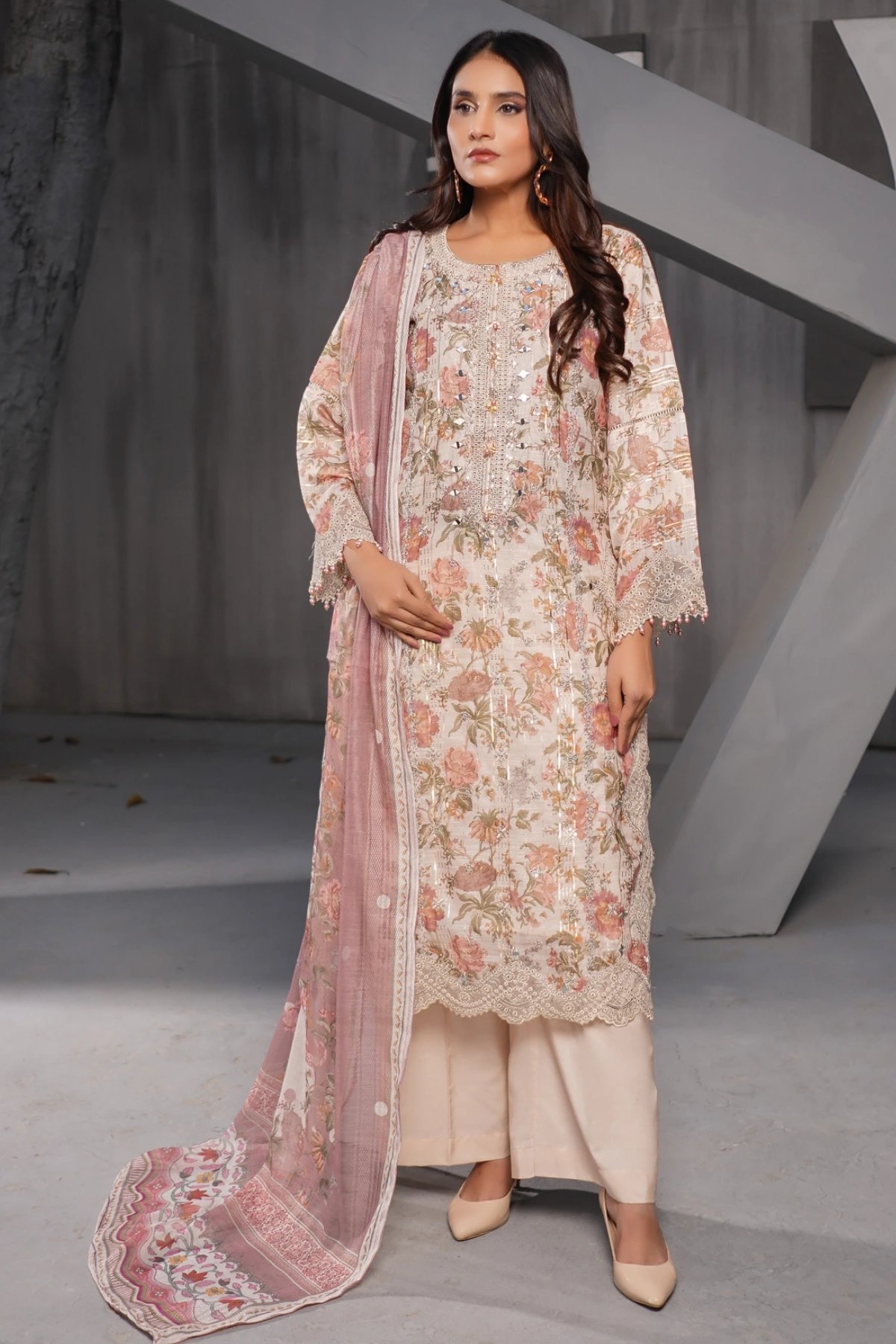 Zoya premium collection 3 piece embroidered plazo suit