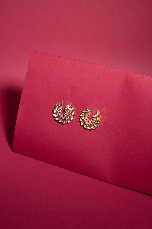 Kundan radiance tops earrings - White, FS