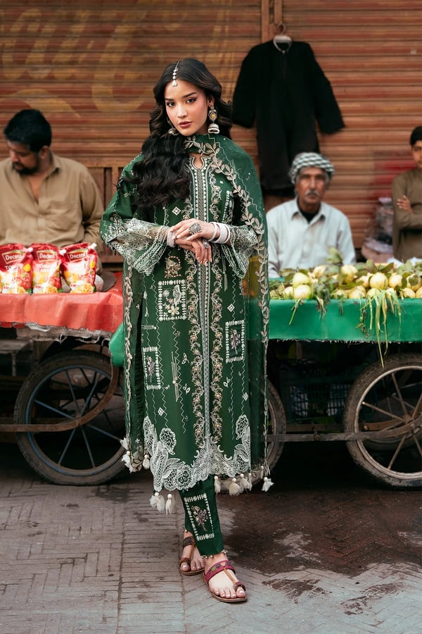 Bazaar kahani collection Eid edit mother and daughter suit - Green, X - Large