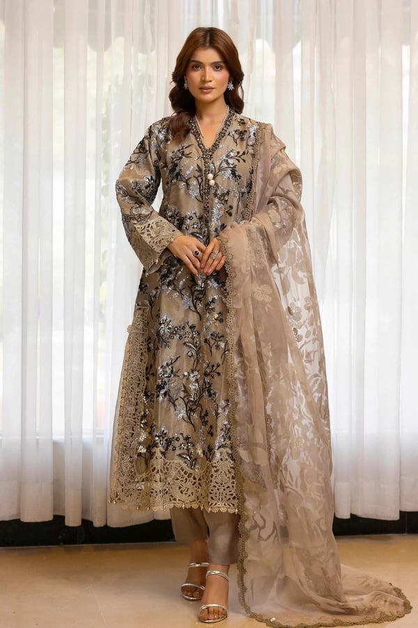 Shiffonz luxe collection 3 piece embroidered suit - Brown, X - Large