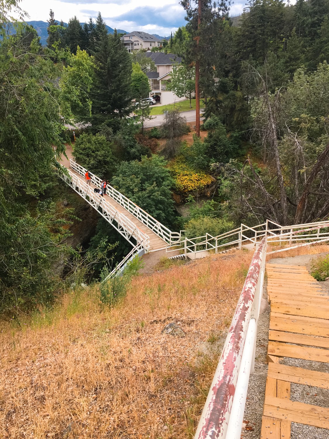 A bridge at Glen Canyon Regional Park.