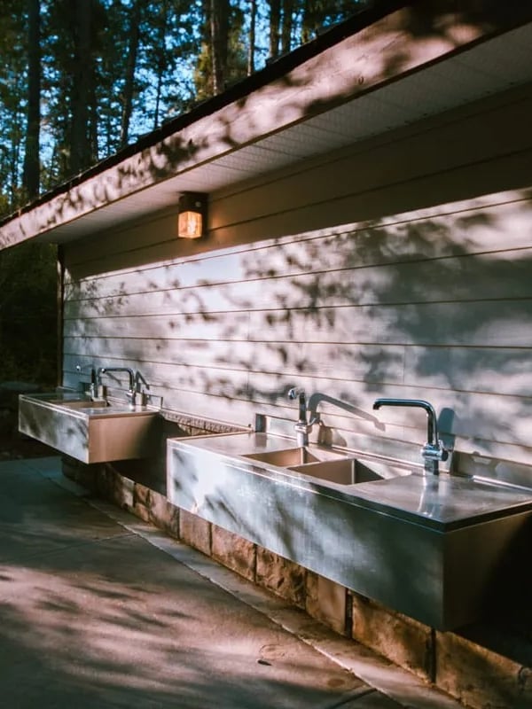 Dishwashing station at Texas Creek Campground near Christina Lake