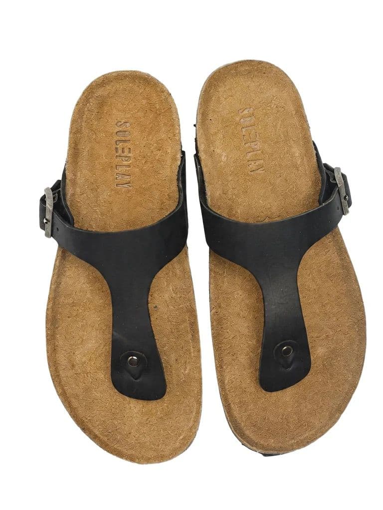 SOLEPLAY Black Buckle-Detailed Thong Strap Sandals — photo 3