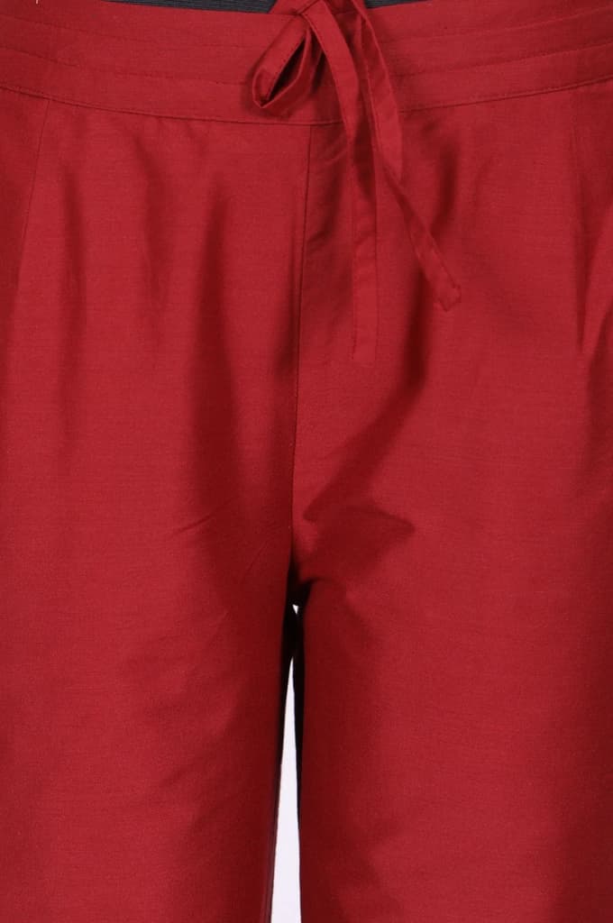 Red Solid Relaxed Fit Ankle Length Mid Rise Straight Pants — photo 5