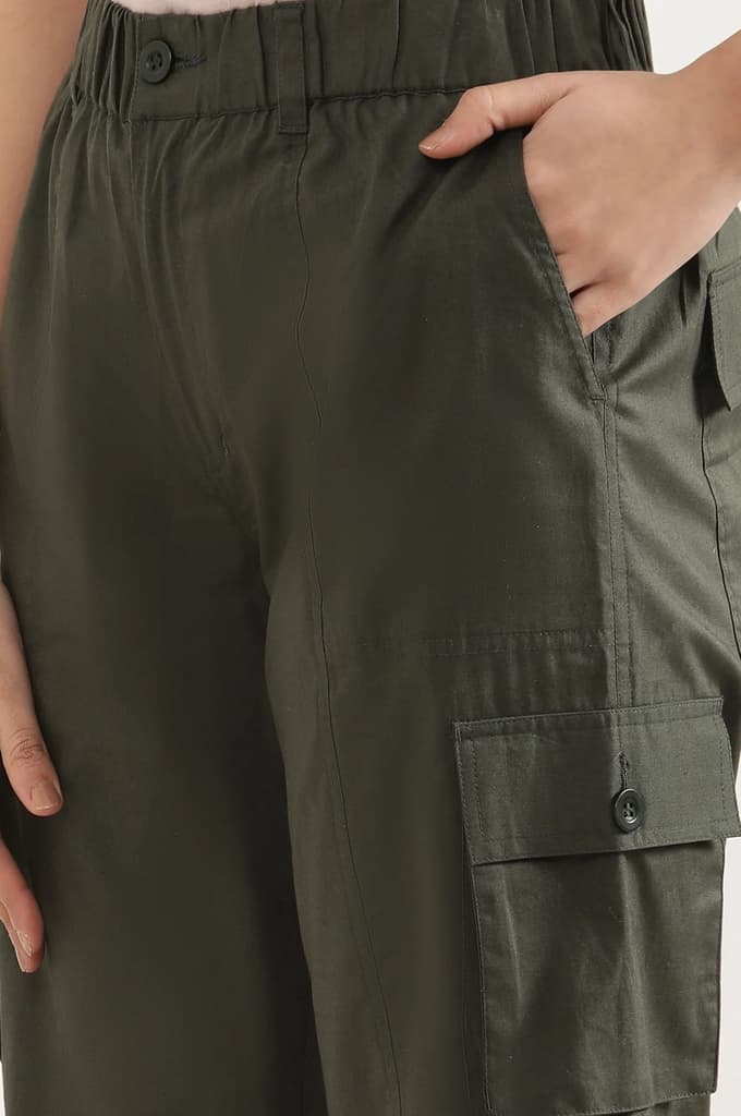 Muted Sage Green Solid Straight Fit Cotton Palazzo With Elasticated Waist And Cargo Pockets — photo 7