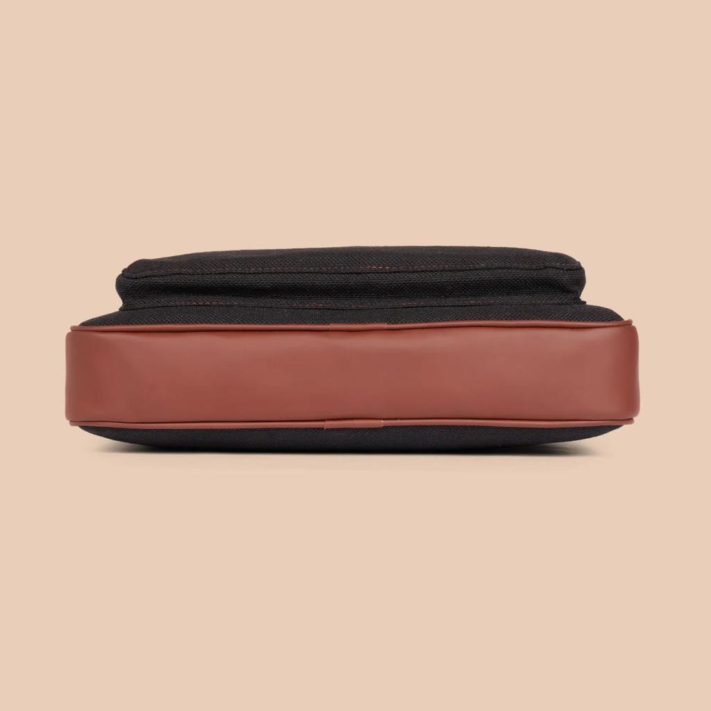Jet Black Laptop Bag — photo 8