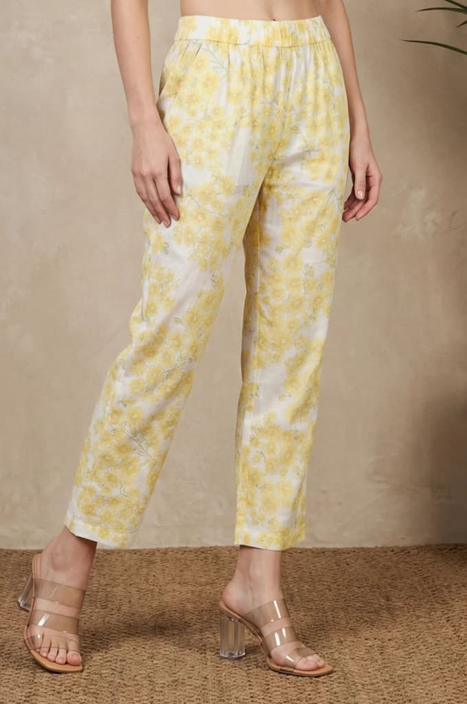 Yellow Floral Printed Pure Cotton Ankle Length Straight Pants — XS