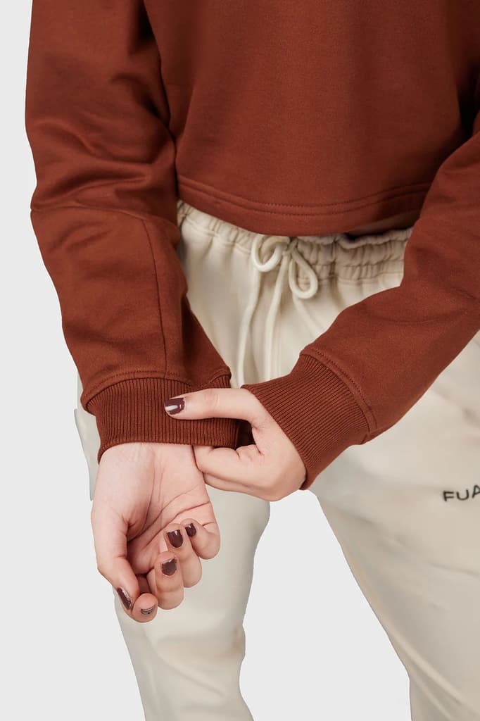 Signature Oversized Cropped Sweatshirt Brown — photo 4