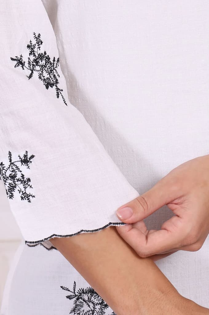 White Floral Printed Thread Embroidered Rayon Straight Kurta — photo 7