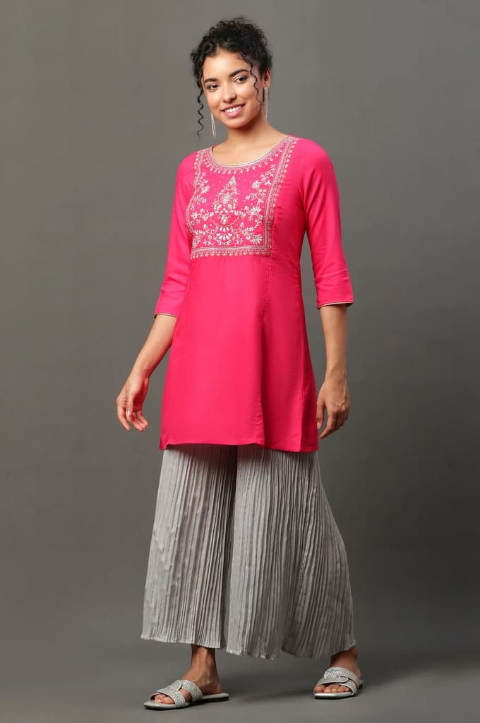 Silver Solid Flared Woven Sharara With Pleated Detail — photo 4
