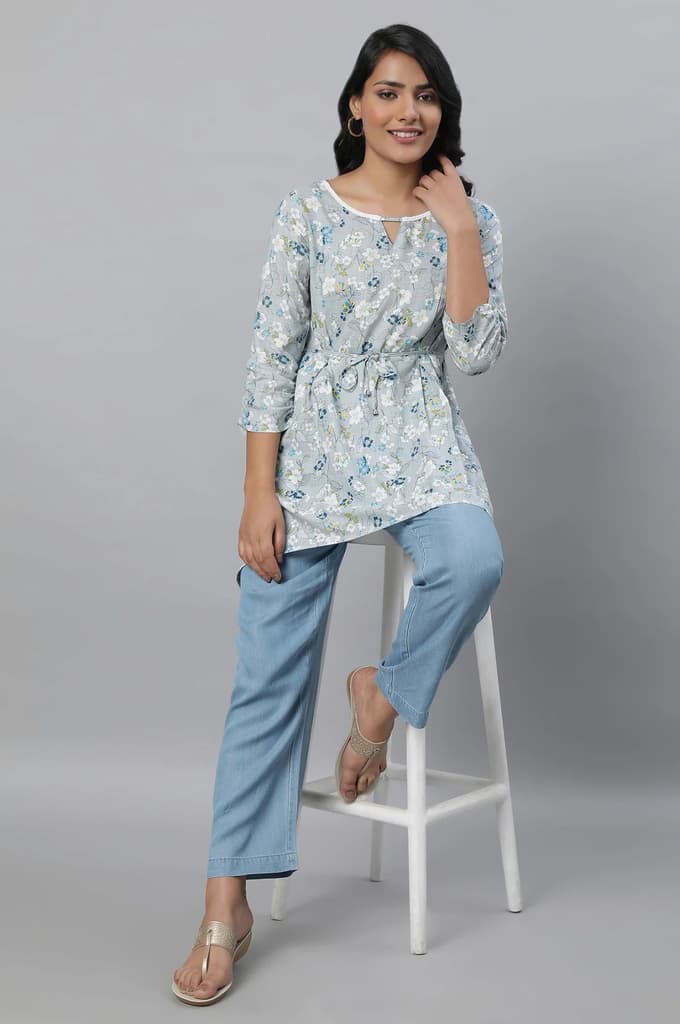 Light Blue Solid Straight Fit Denim Palazzo With Pleated Detail — photo 5