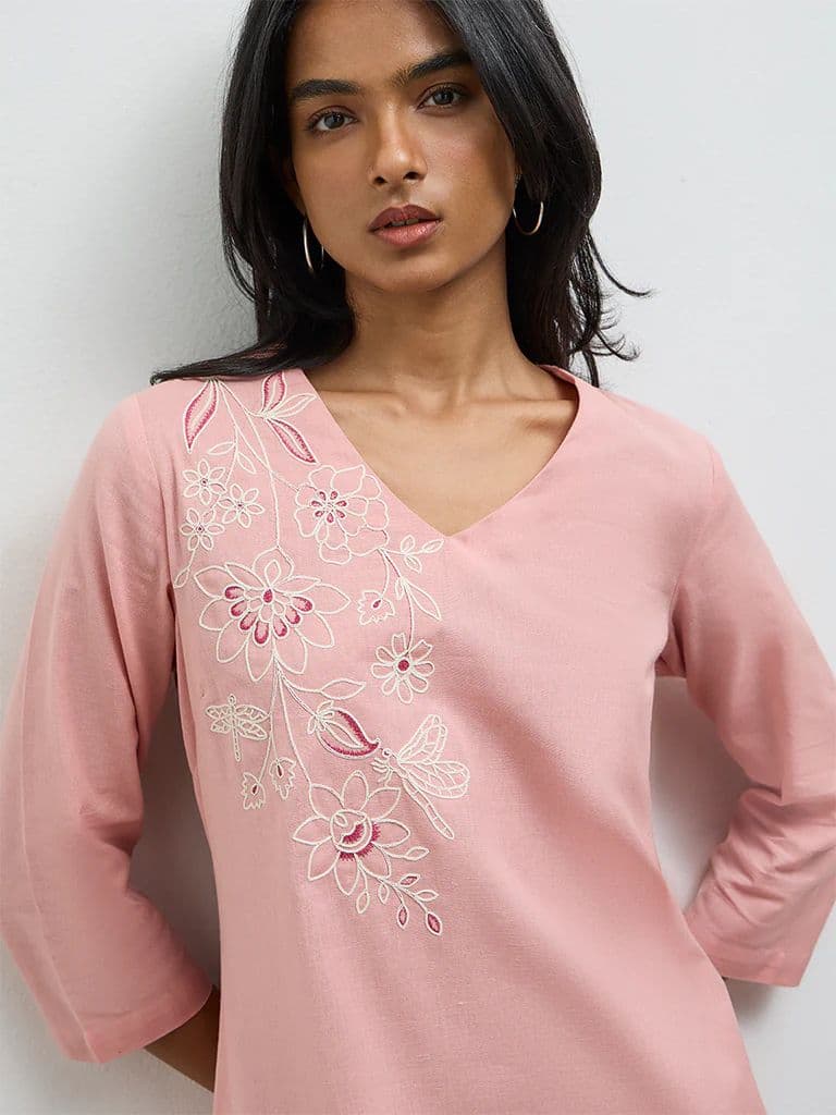 Utsa Pink Floral Embroidered Cotton-Blend A-Line Kurta — photo 3