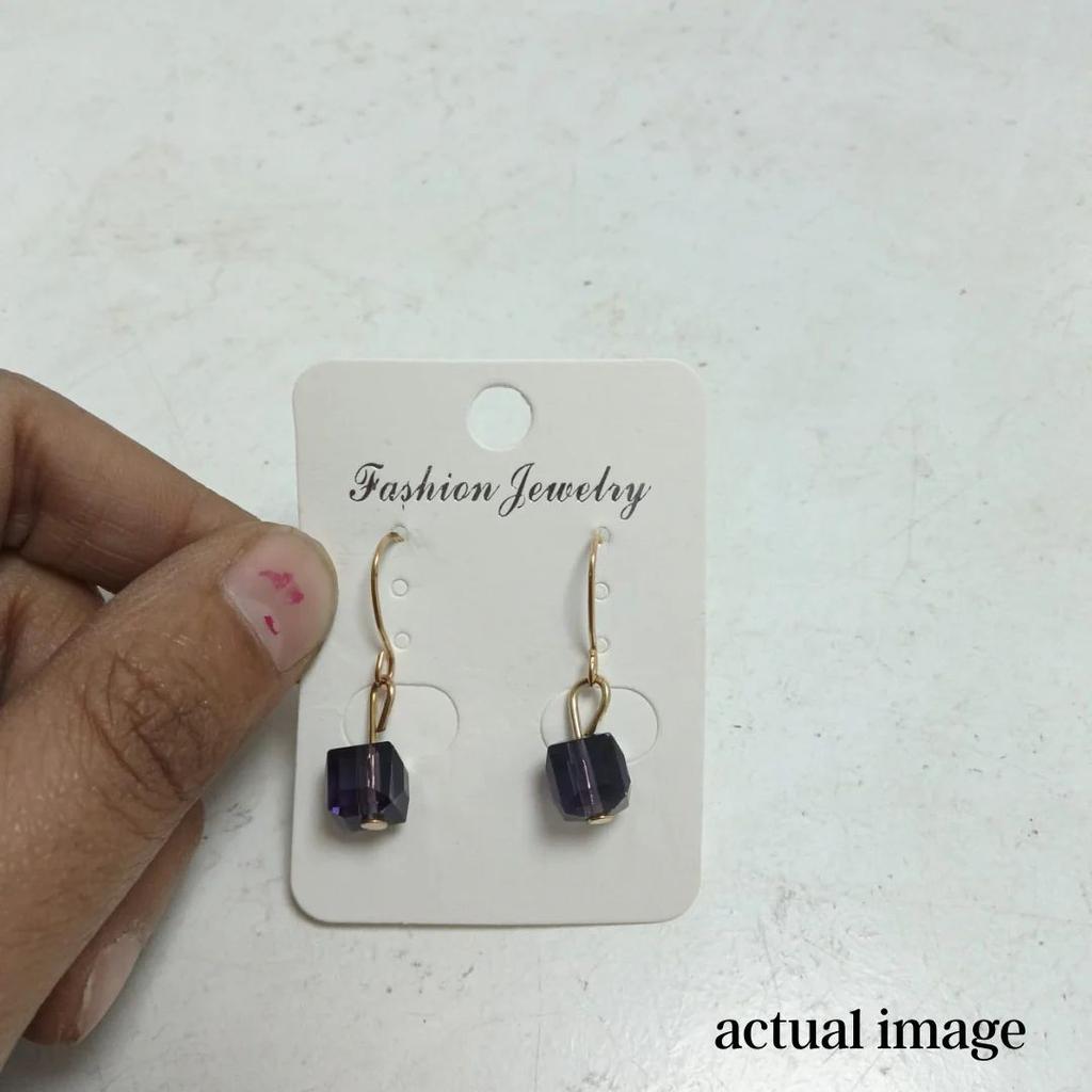 GeoGleam – Cube Shaped Earrings — photo 4