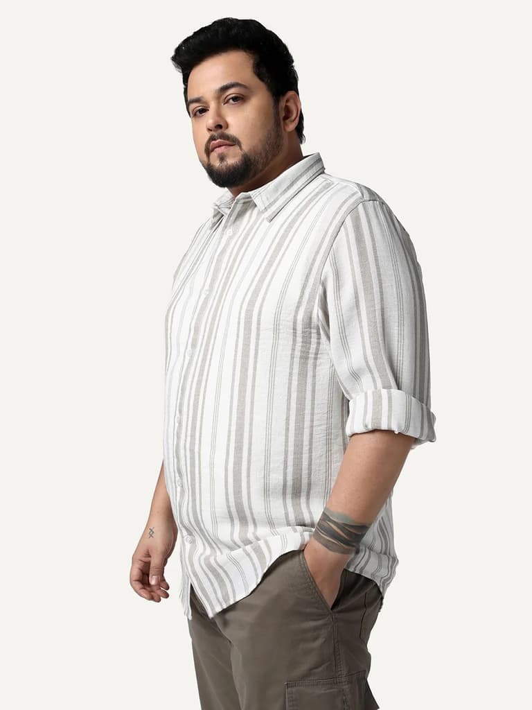 Plus Men's Light Grey Cotton Full Sleeve Relaxed Fit Linen Striped Shirt with Spread Collar — photo 2