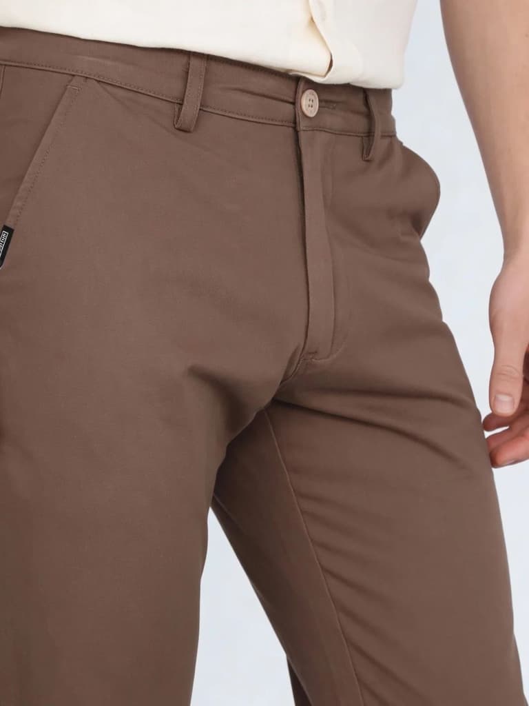 Men's Dark Taupe Straight Fit Mid Rise Cotton Casual Chinos Trousers Stretch — photo 5