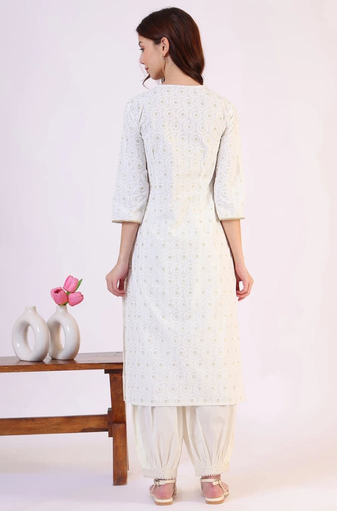 White Geometric Printed Metallic Hardware Straight Pure Cotton Kurta — photo 6