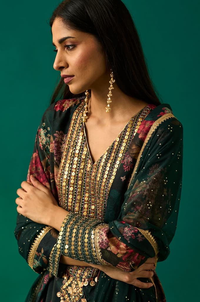 Green Floral Printed Embellished Straight Kurta with Salwar and Dupatta Set — photo 2