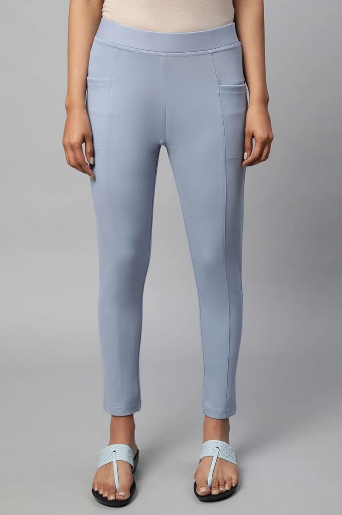Light Blue Solid Skinny Fit Yoga Tights With Side Pockets