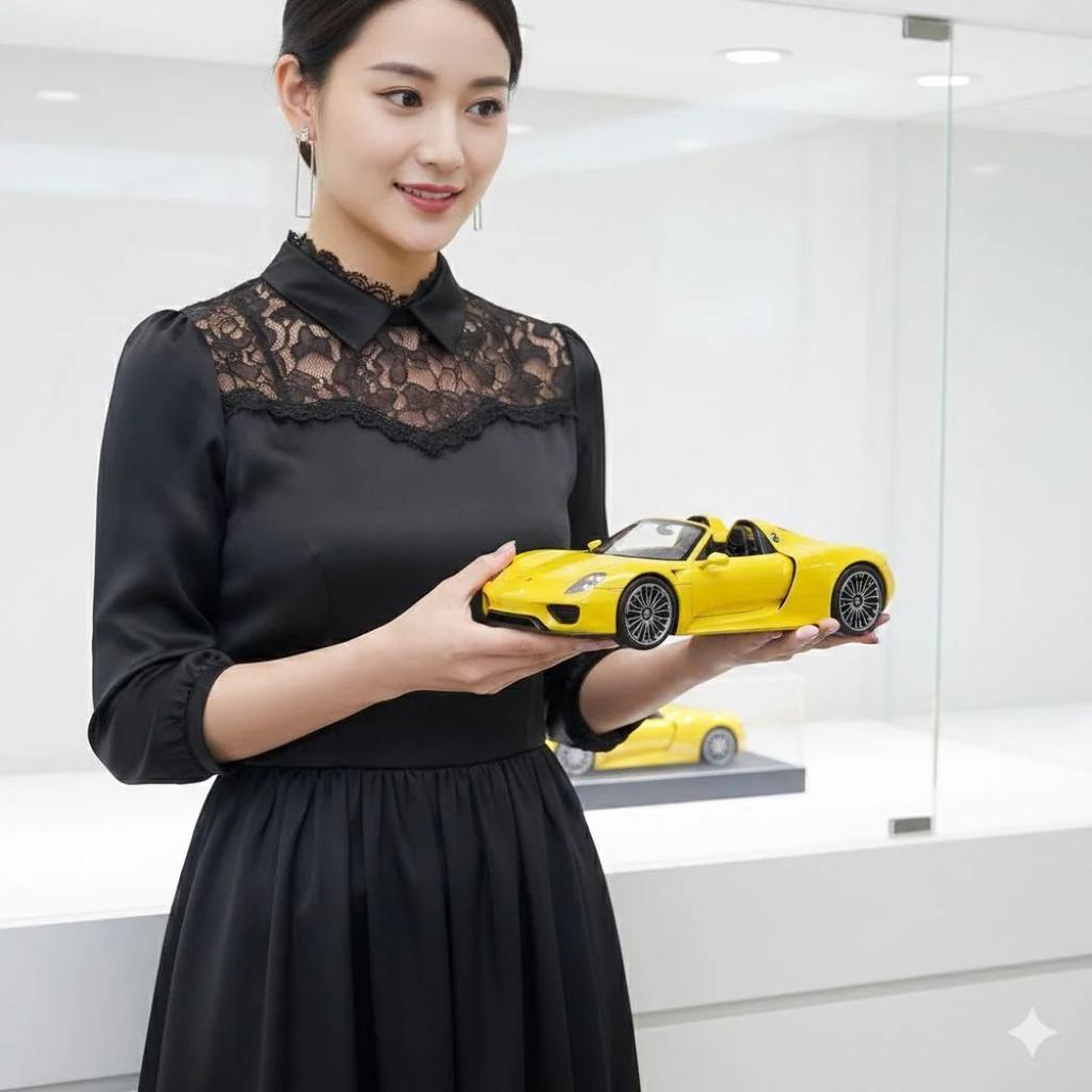 Welly Porsche 918 Spyder Convertible Car Model – 1:24 Scale Official Licensed Die-Cast — photo 5