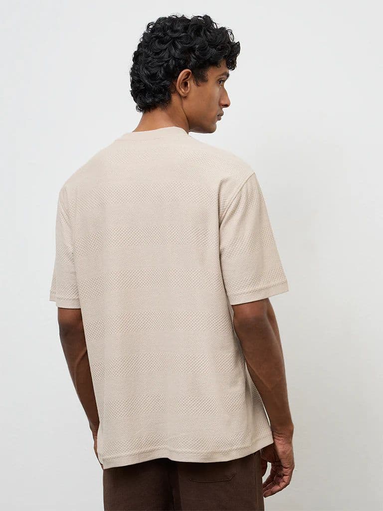 WES Lounge Light Beige Textured Relaxed-Fit Cotton T-Shirt — photo 4