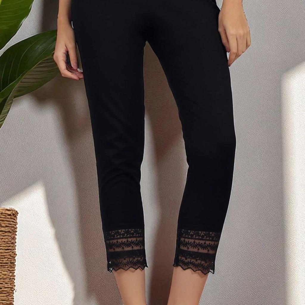 Black Solid Cotton Flax Slim Pants with Lace