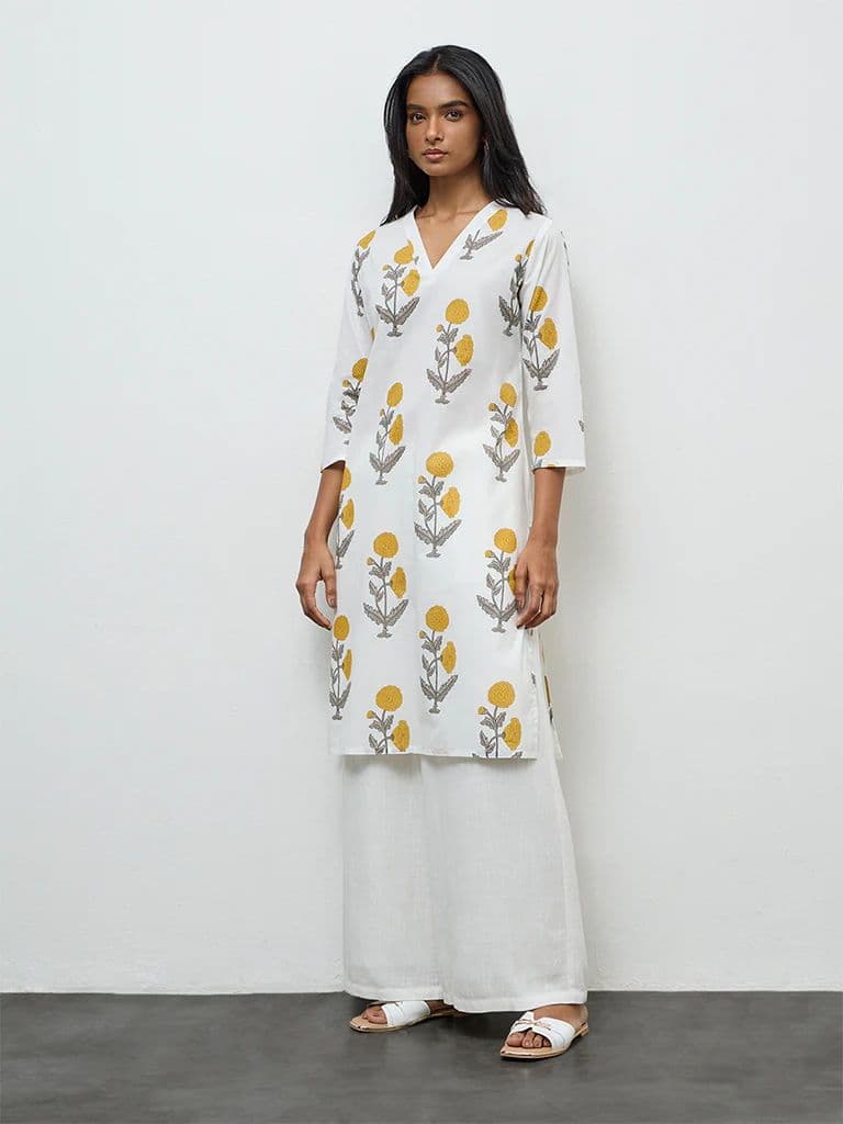 Utsa White Floral Pattern Cotton Straight Kurta