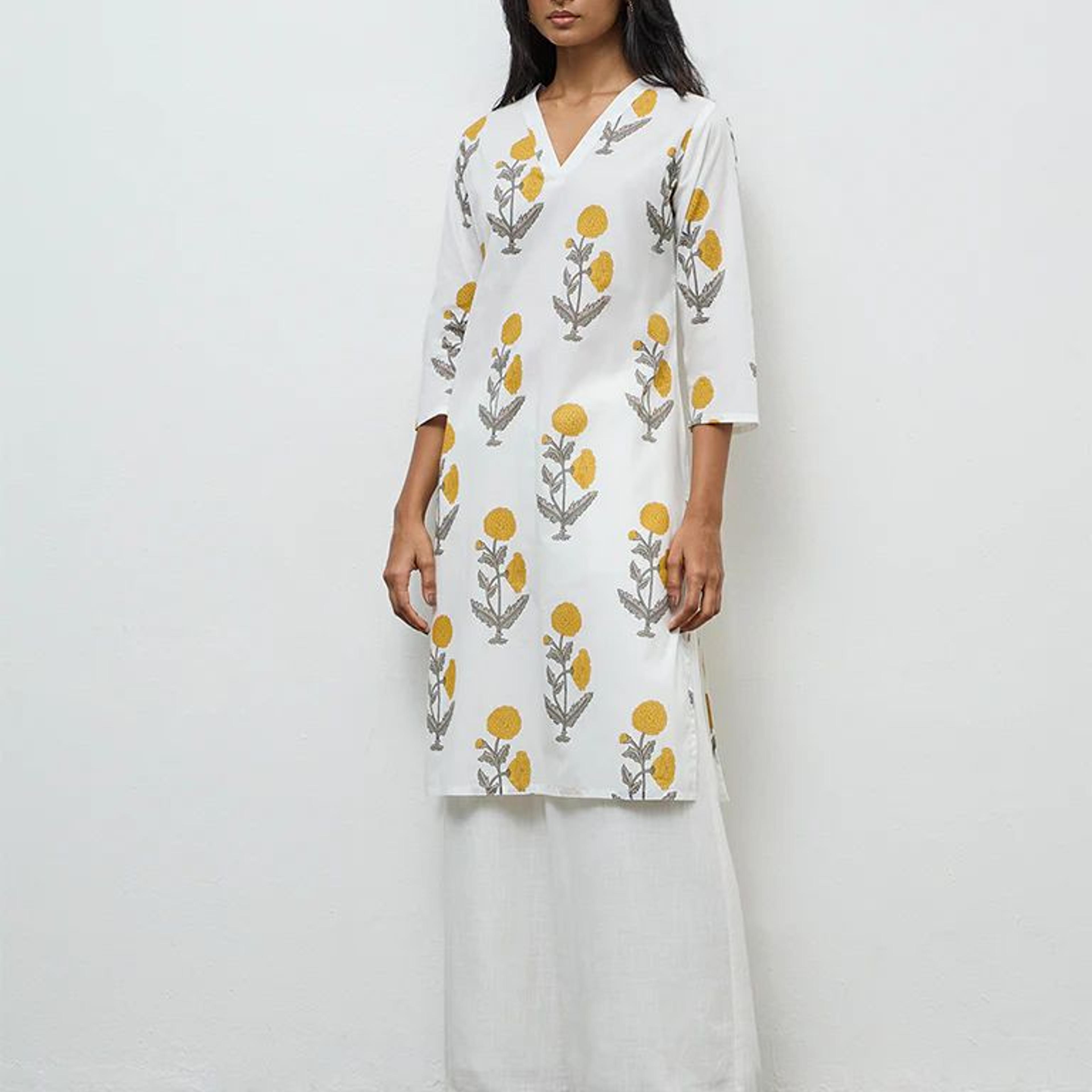 Utsa White Floral Pattern Cotton Straight Kurta