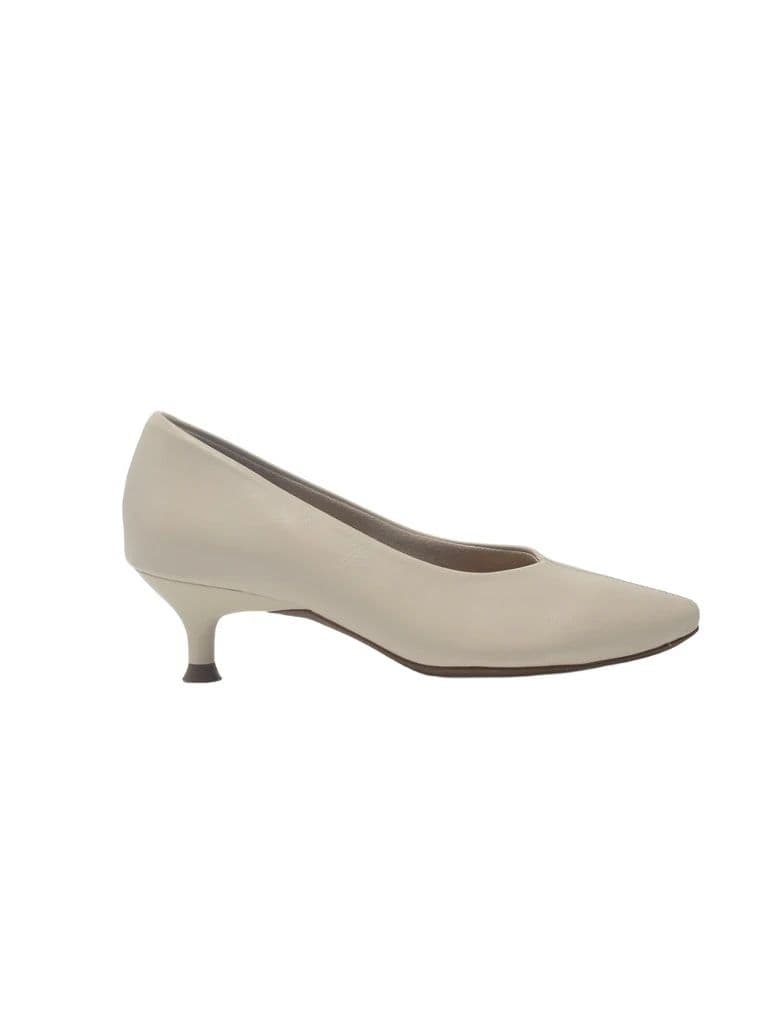 LUNA BLU Ivory Pointed Toe Pump Shoes — photo 2