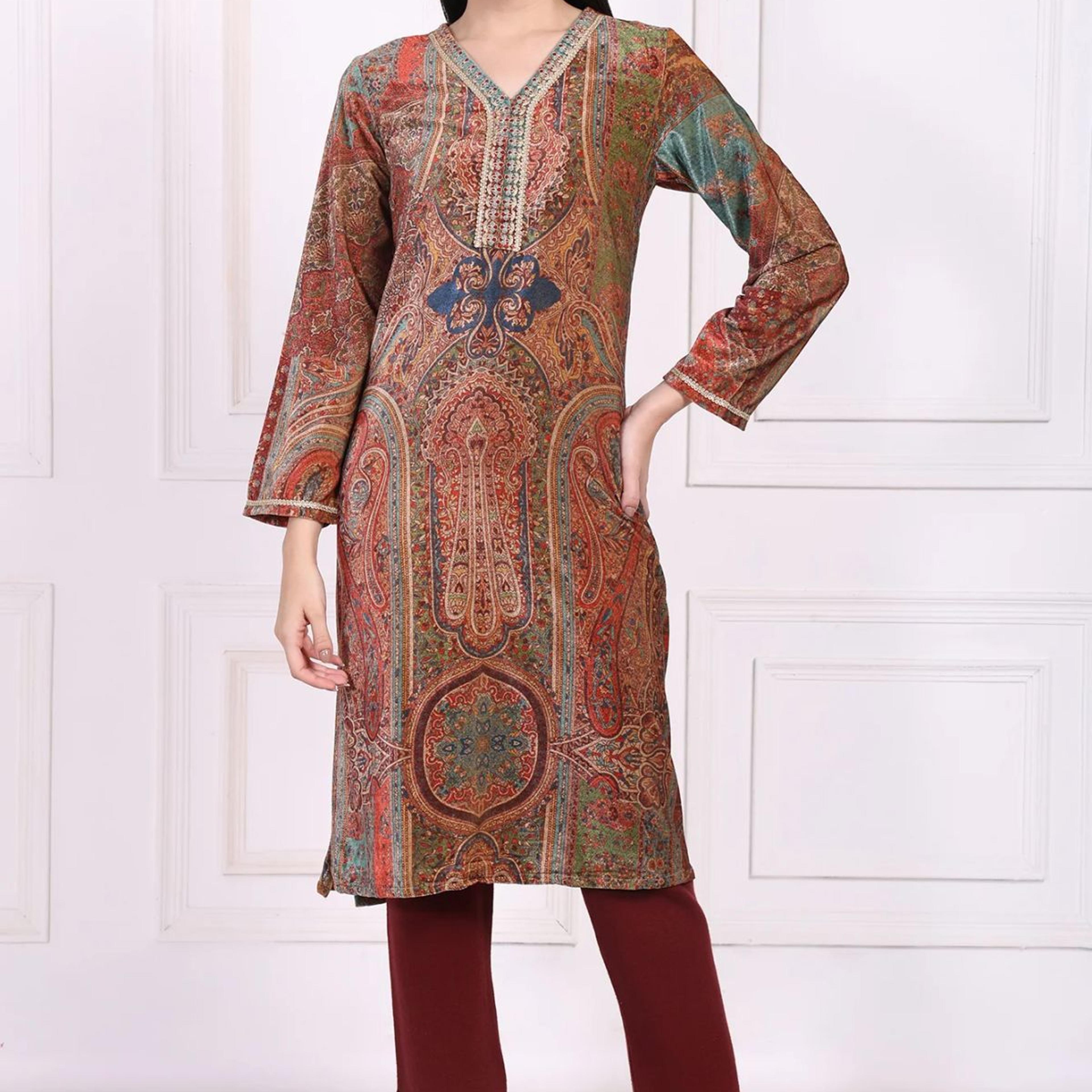 Maroon Paisley Embellished Straight Kurta