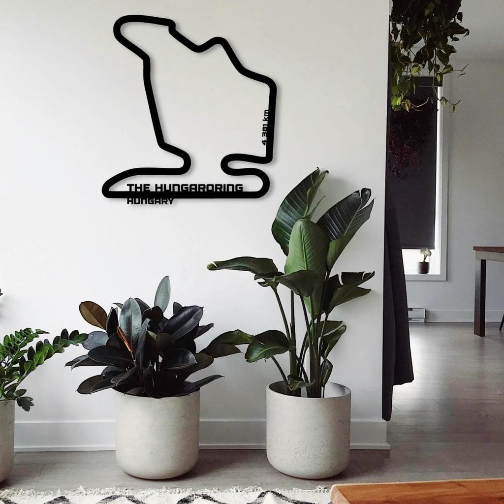 HUNGARORING 2 METAL WALL ART — photo 2