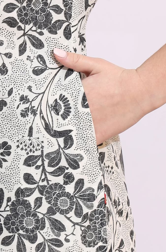 Off-White Bold Floral Printed Cotton Cambric Straight Kurta — photo 8