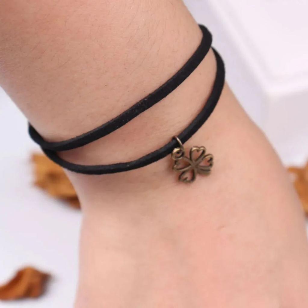 Lucky Bloom – Four Leaf Clover Charm Bracelet — photo 3