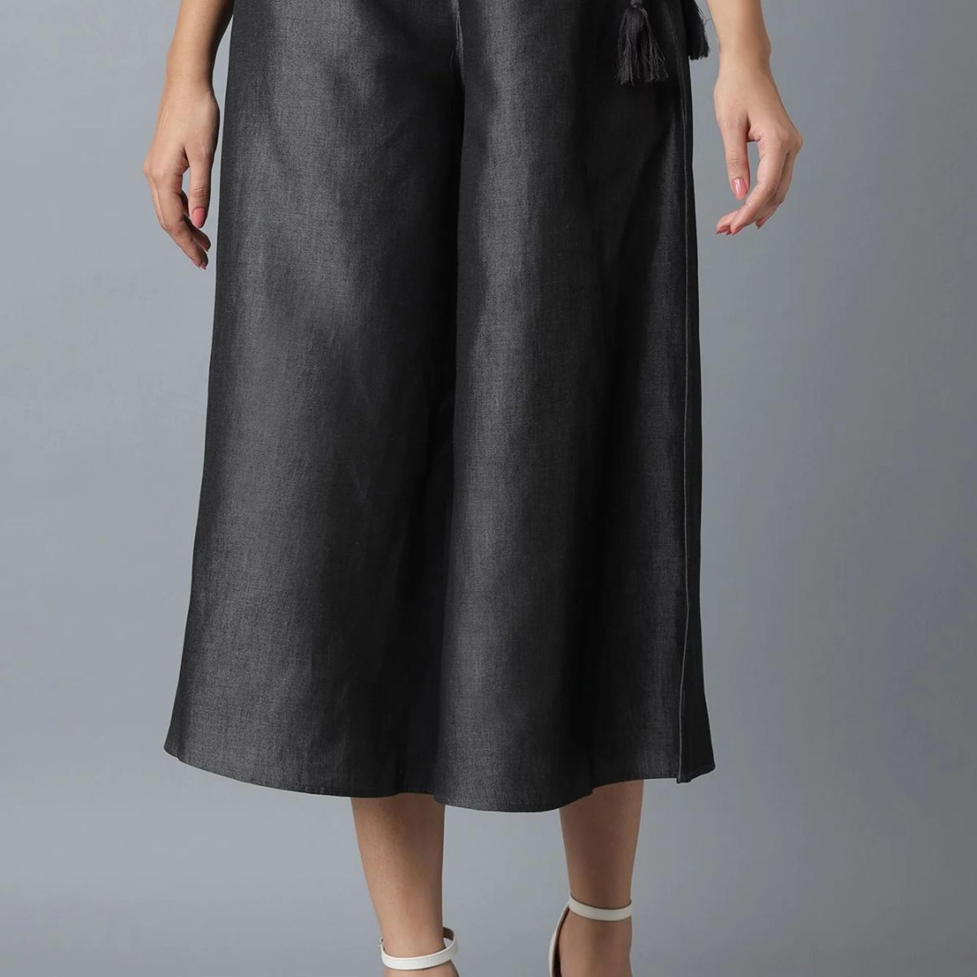Black Solid Flared Cotton Culottes With Drawstring