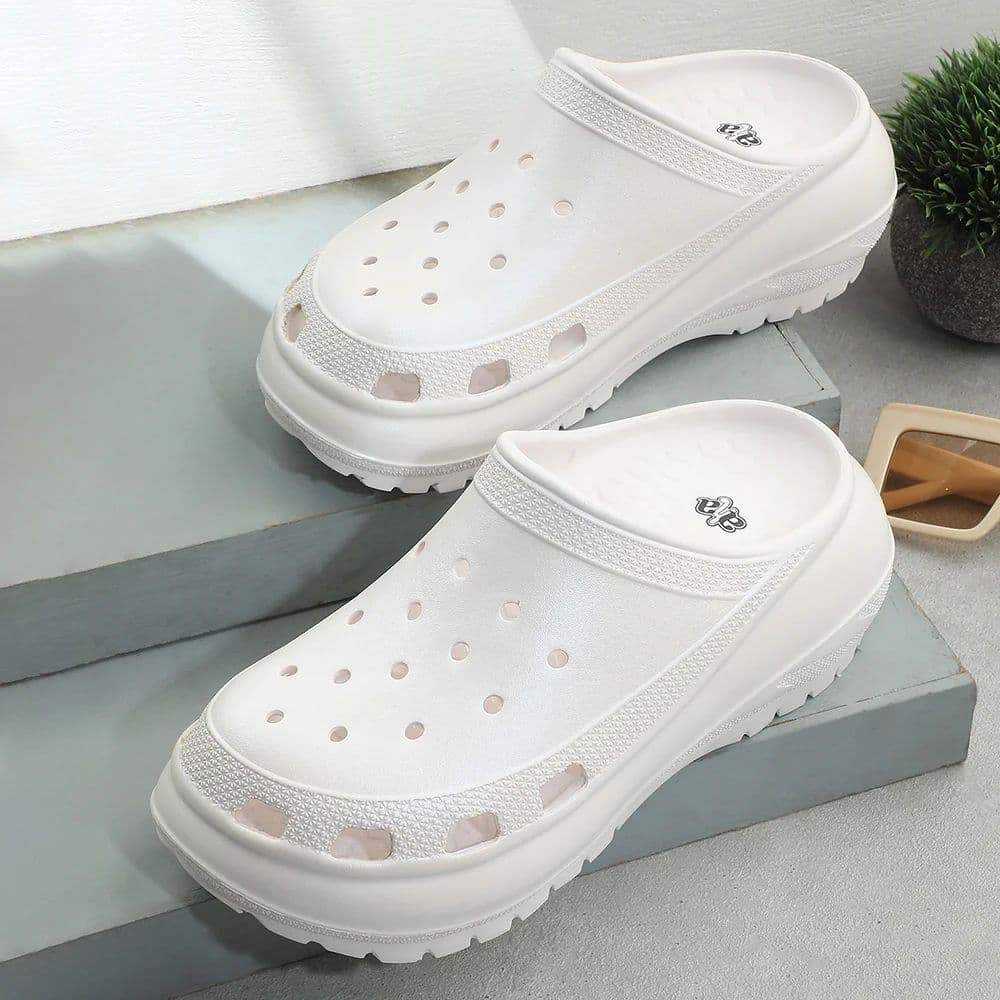 A-HA White Slingback Clogs For Women LB418-1E By Liberty — photo 4