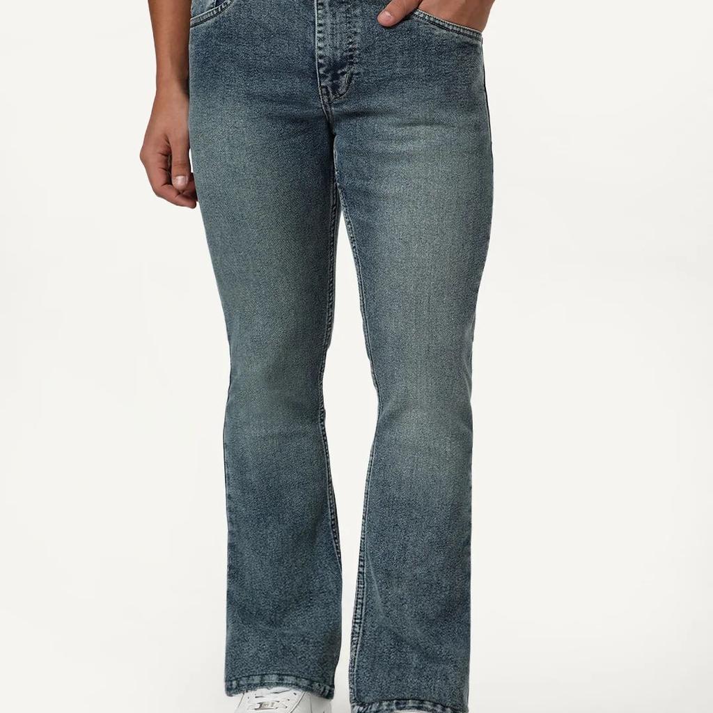 Men's Light Blue Bootcut Fit Mid Rise Tinted Heavy Washed Jeans Stretchable