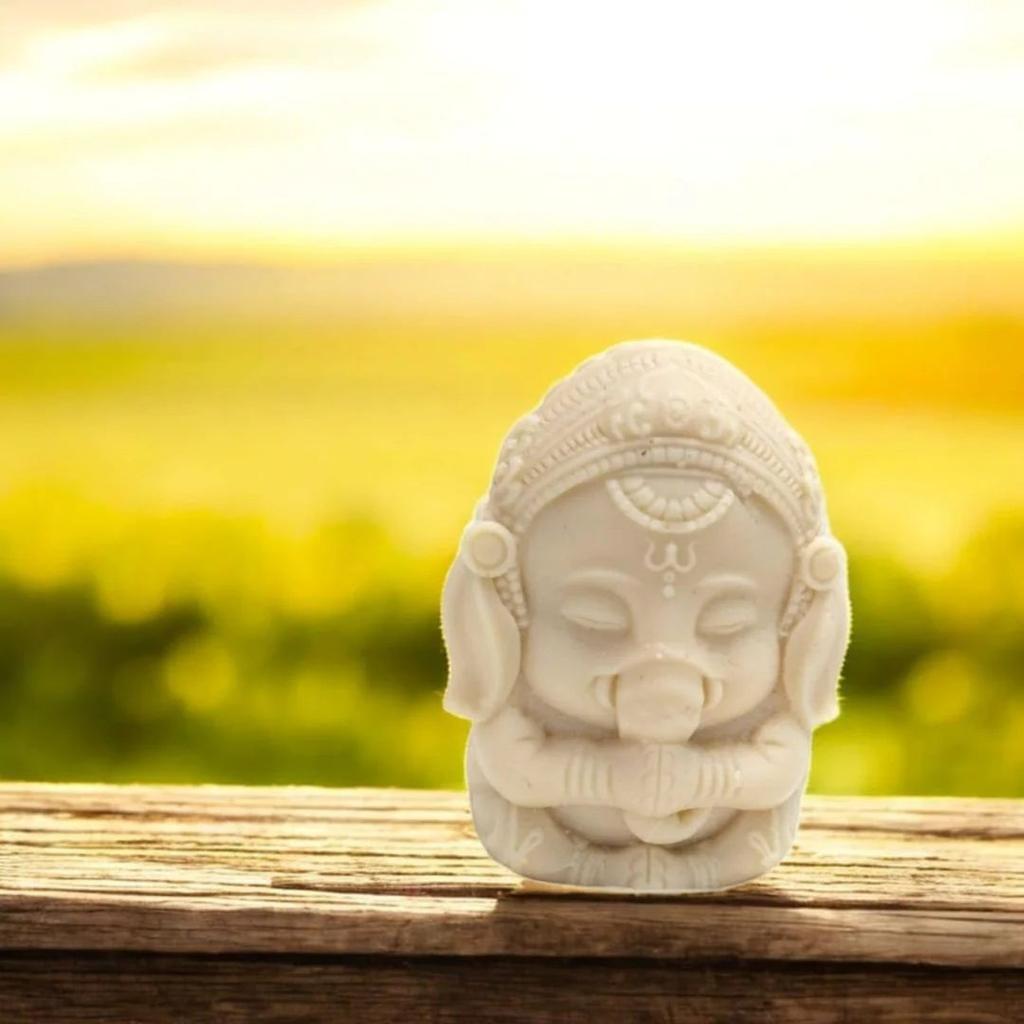 Scented Ganesh Statue : Handmade Pure Soy Wax | Aromatic & Divine Decor — photo 3