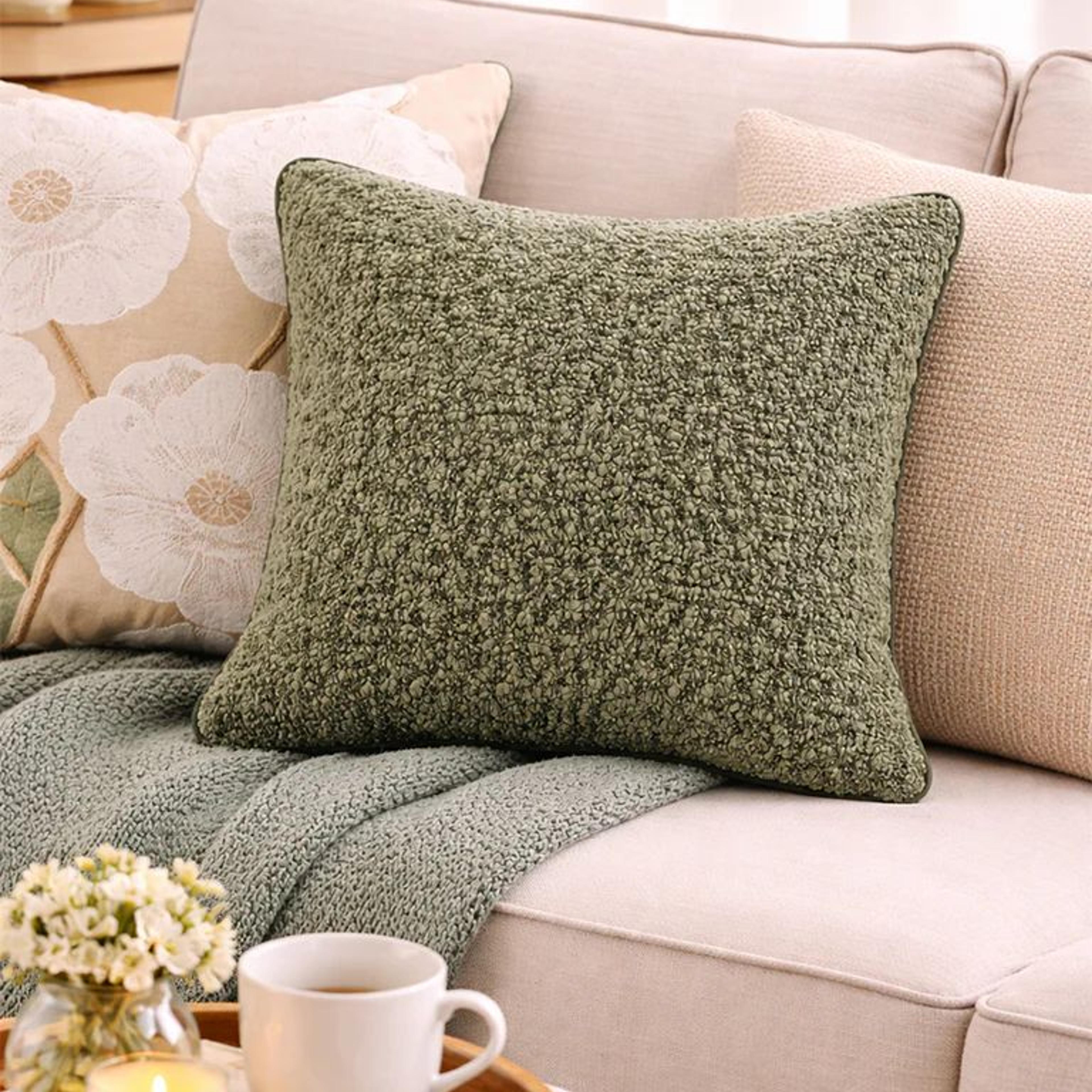 Westside Home Green Fleece Cushion Cover