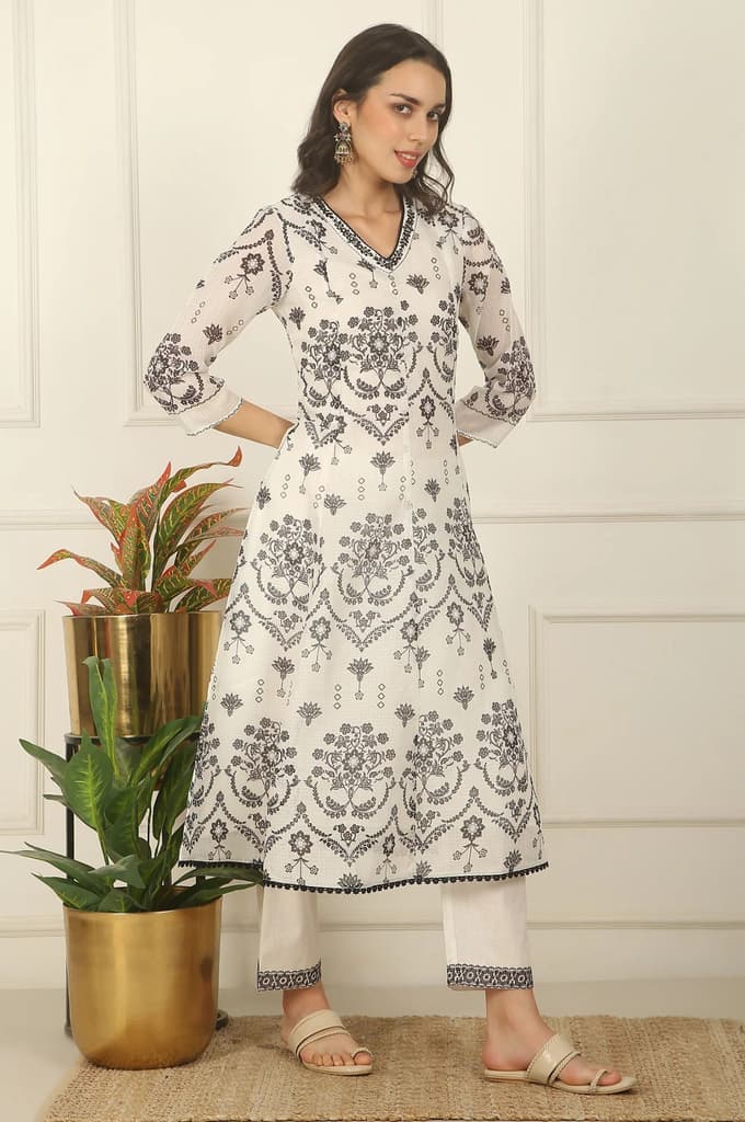 White and Black Floral Printed Kota Flared Kurta, Pants and Dupatta Set — photo 6