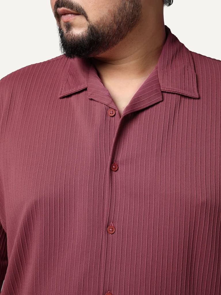 Plus Men's Light Maroon Cotton Half Sleeve Oversized Fit Textured Shirt with Cuban Collar — photo 5