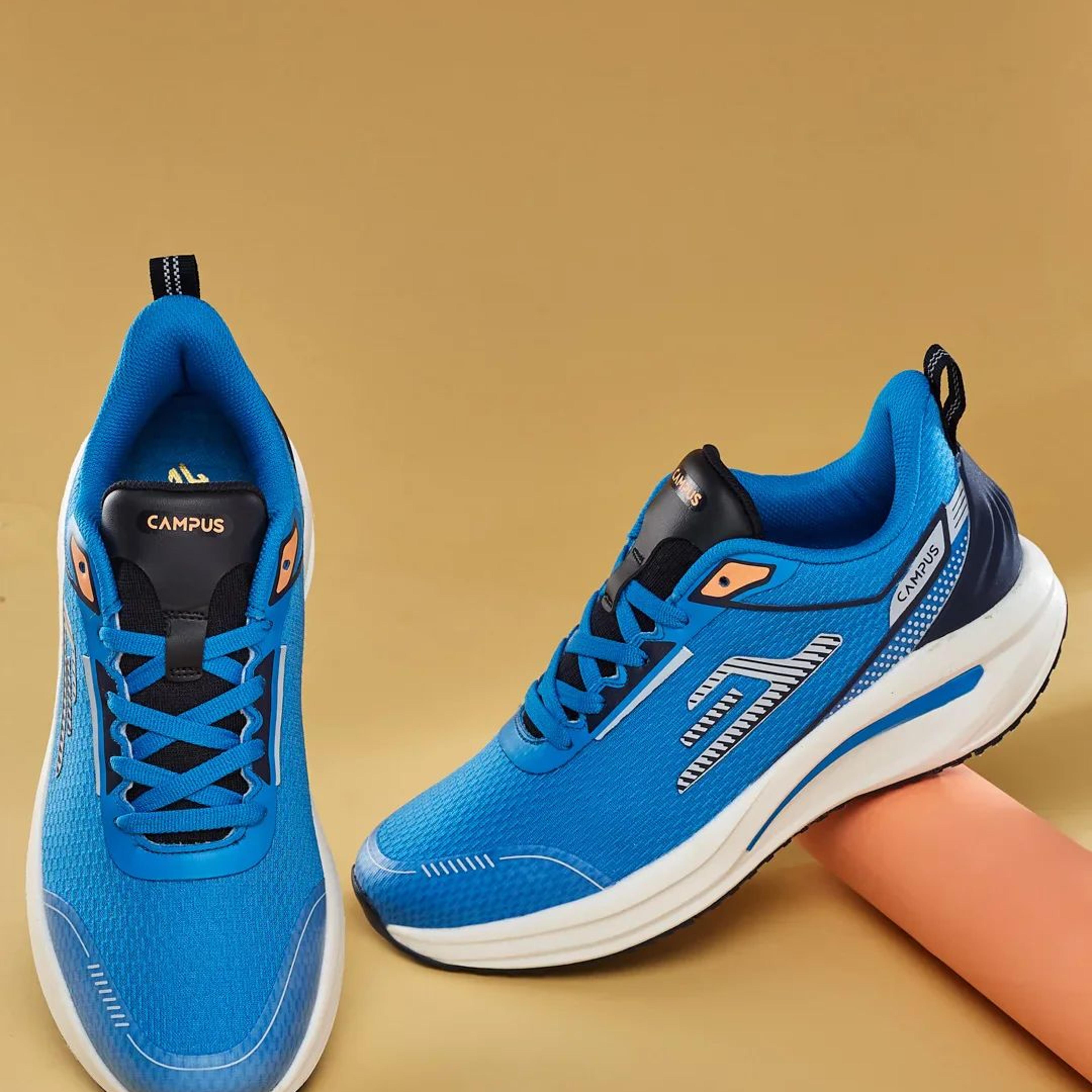 STRUT Blue Men's Running Shoes