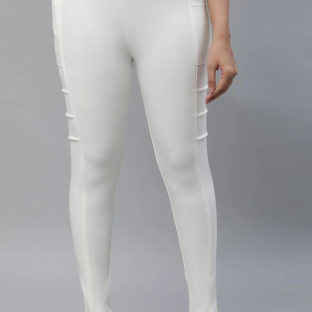 White Solid Skinny Fit Yoga Tights With Side Pockets