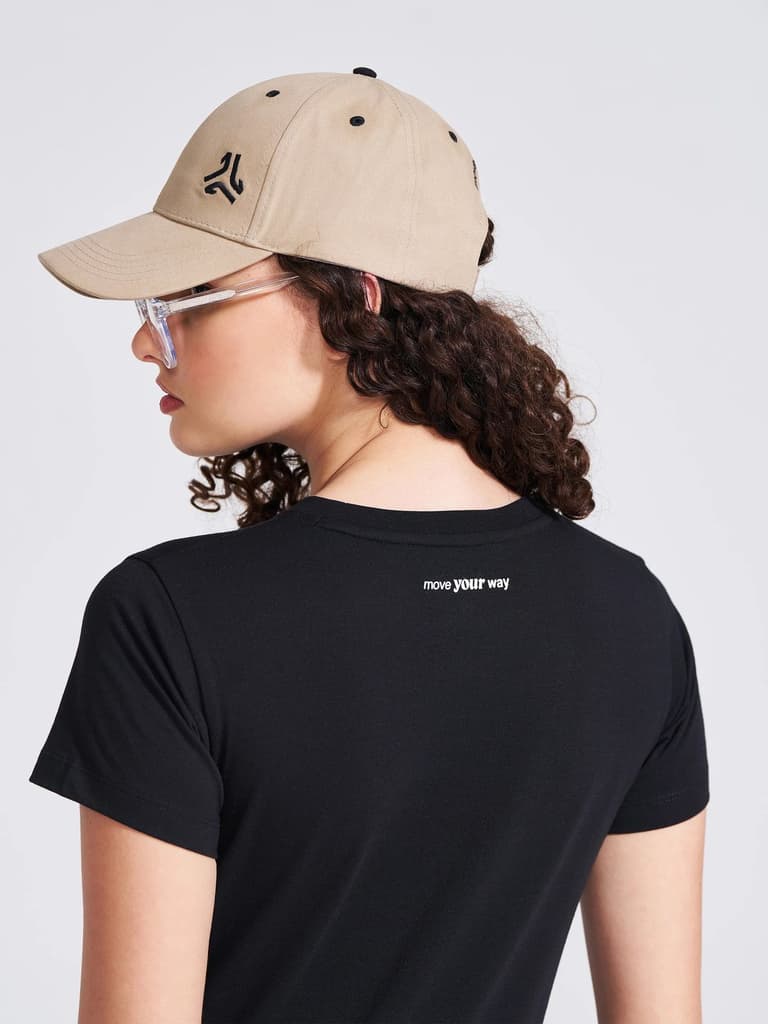 Women's Black Solid Round Neck T-Shirt — photo 6