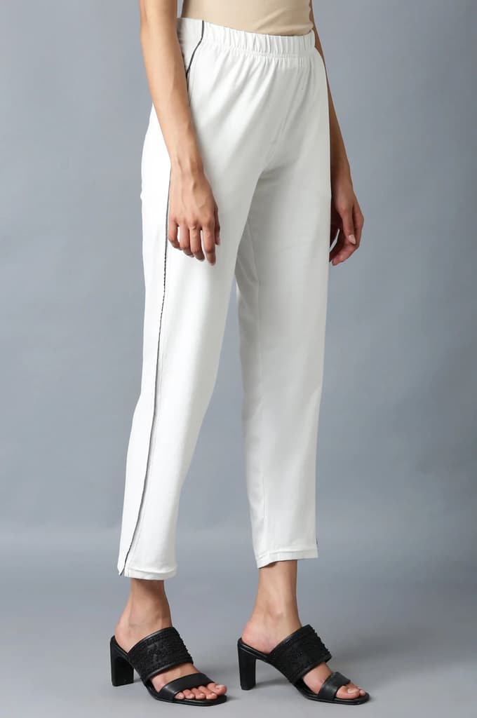 White Solid Straight Fit Cotton Pants With Elasticated Waistband — photo 4