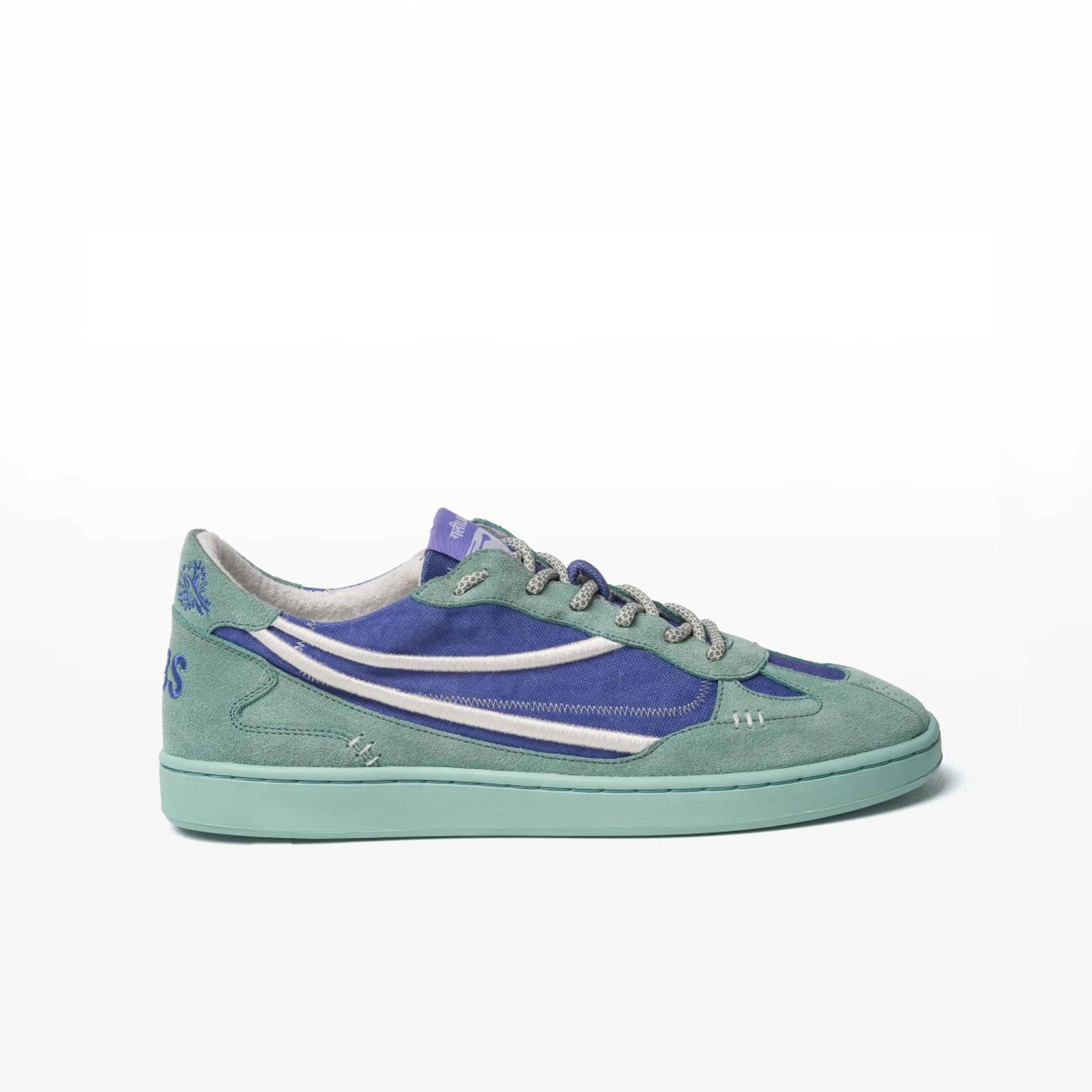 GULLY NUMBER 001 - Baaz Taal Blue